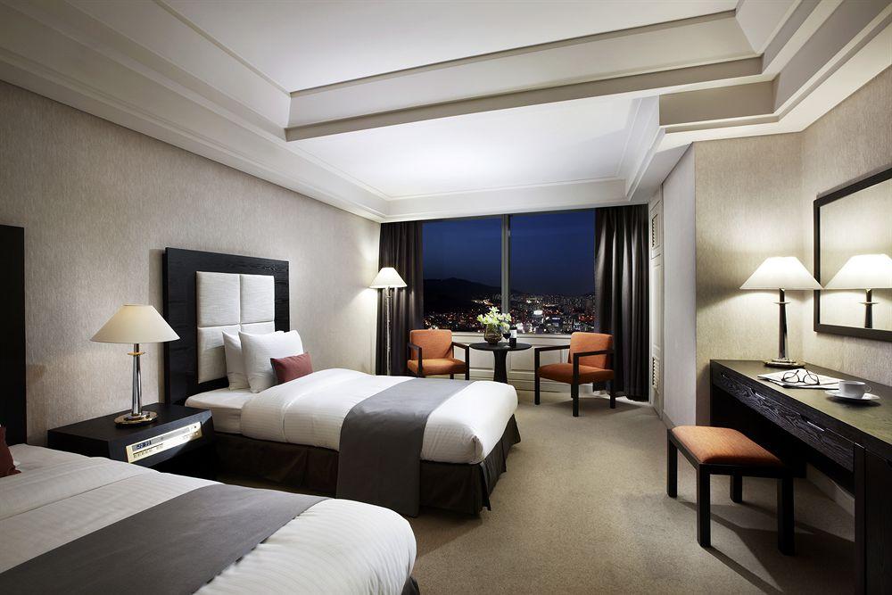 Haeundae Grand Hotel Busan Exterior photo Deluxe Room