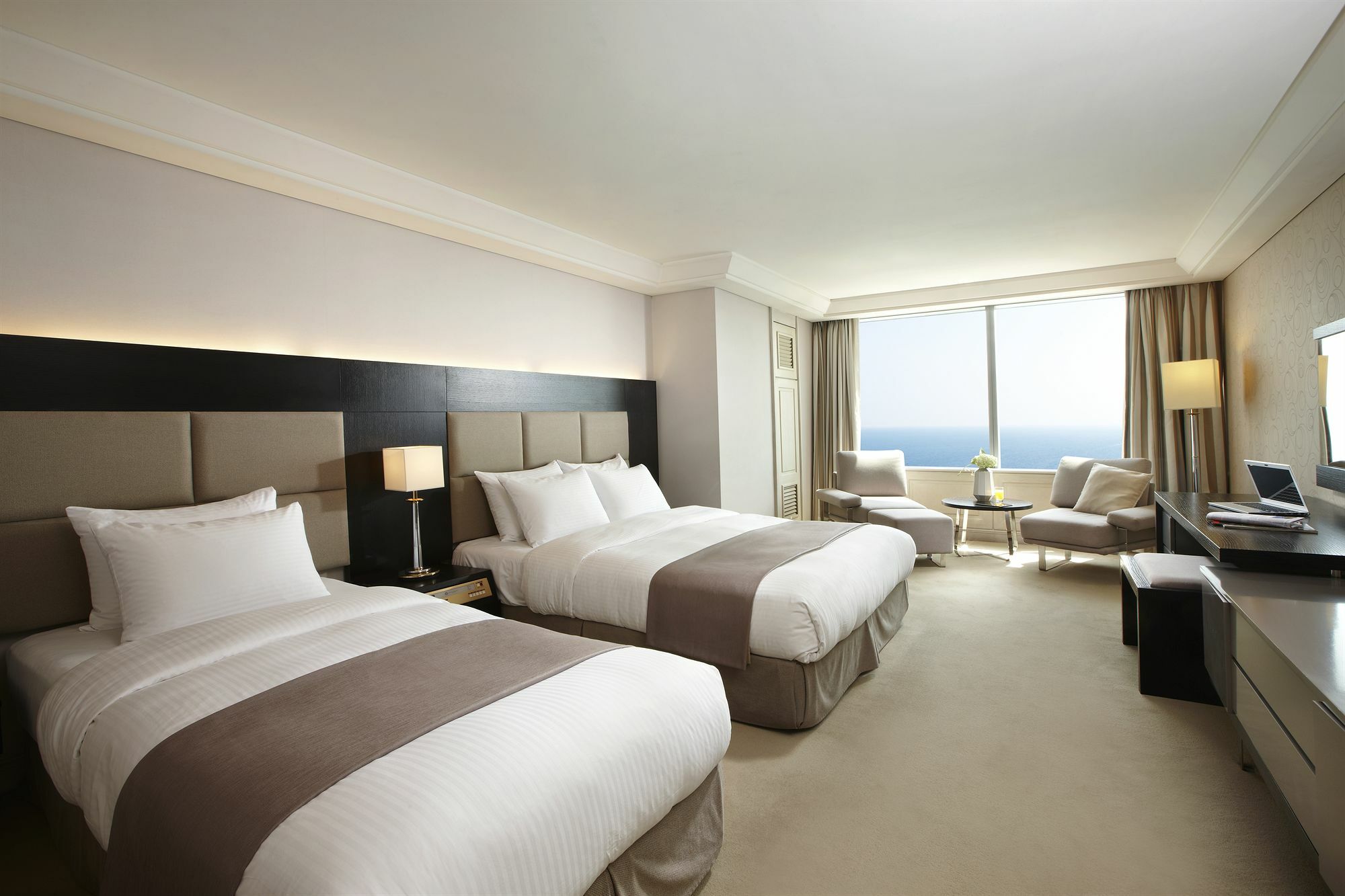 Haeundae Grand Hotel Busan Exterior photo Deluxe Ocean View Room